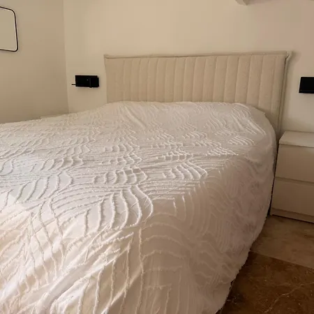Vila Sexty-nine, 69 Heliovillage