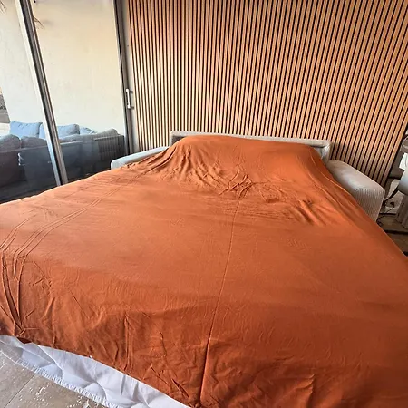 Sexty-nine, 69 Heliovillage Agde